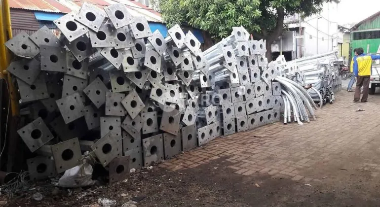 Pabrik Tiang Kota Surabaya