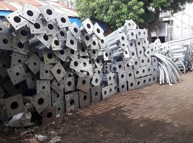 Pabrik Tiang Kota Surabaya