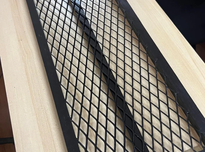 Expanded Metal Penutup Selokan Solusi Kuat Aman dan Tahan Lama